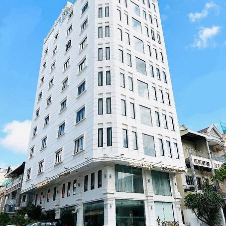 V Boutique Hotel Phnom-Penh Buitenkant foto