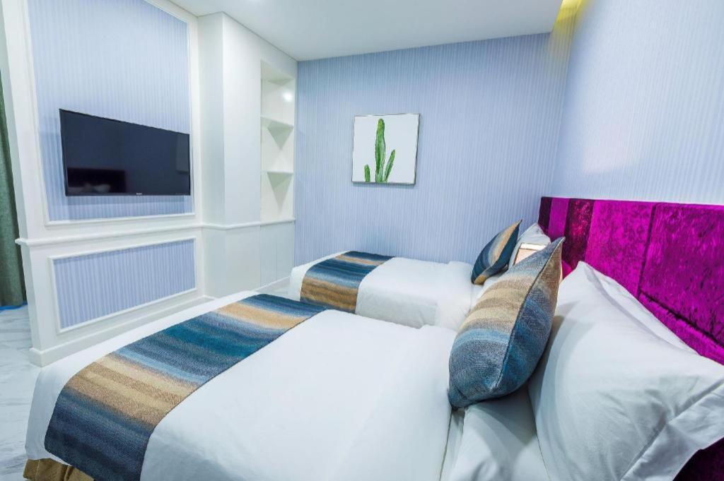 V Boutique Hotel Phnom-Penh Buitenkant foto