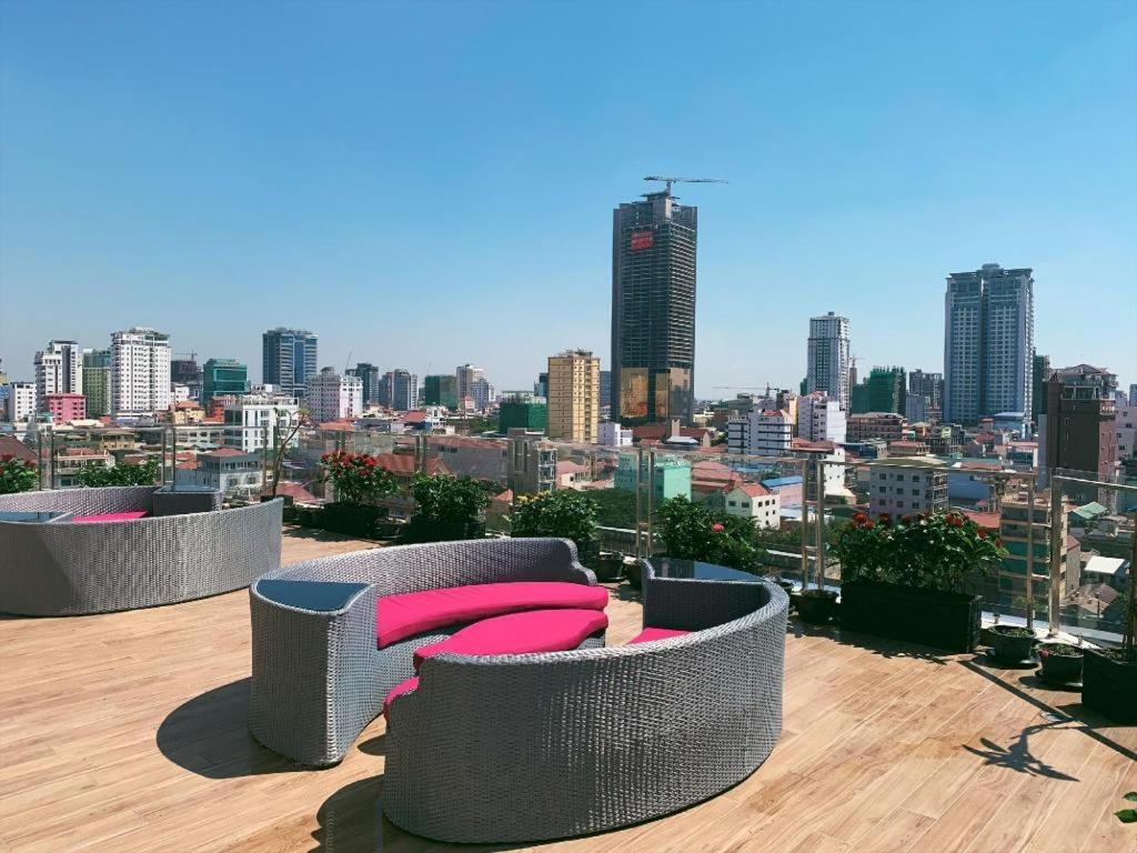V Boutique Hotel Phnom-Penh Buitenkant foto