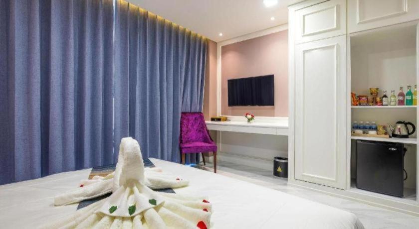 V Boutique Hotel Phnom-Penh Buitenkant foto