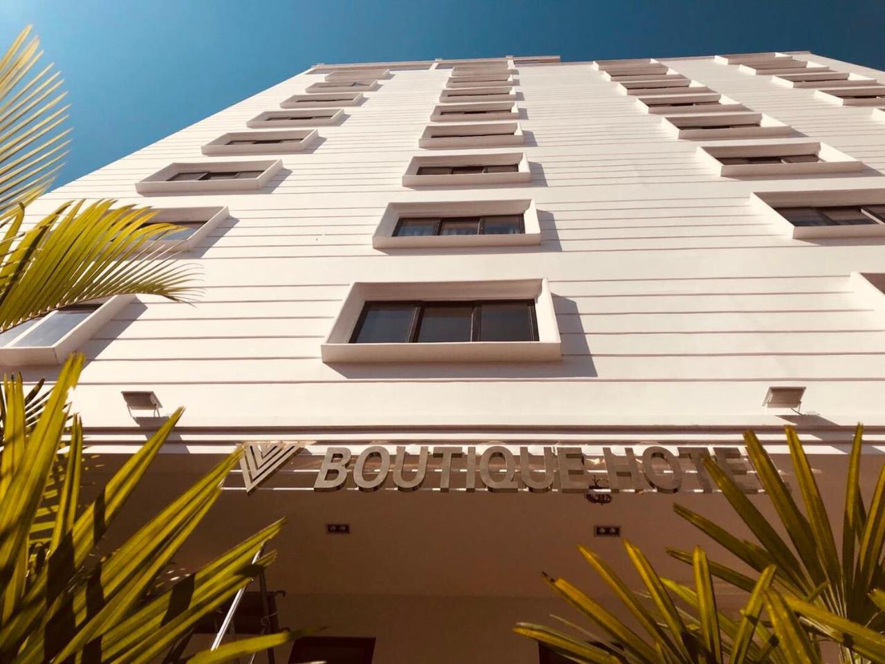 V Boutique Hotel Phnom-Penh Buitenkant foto